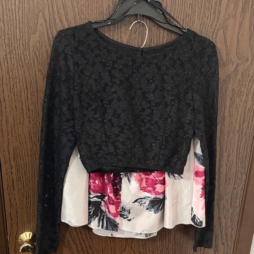 Windsor Black lace top and floral skirt